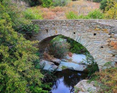 Near Mpistis Mouvela Tower - Andros Island