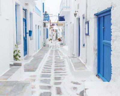 Mykonos Town street view