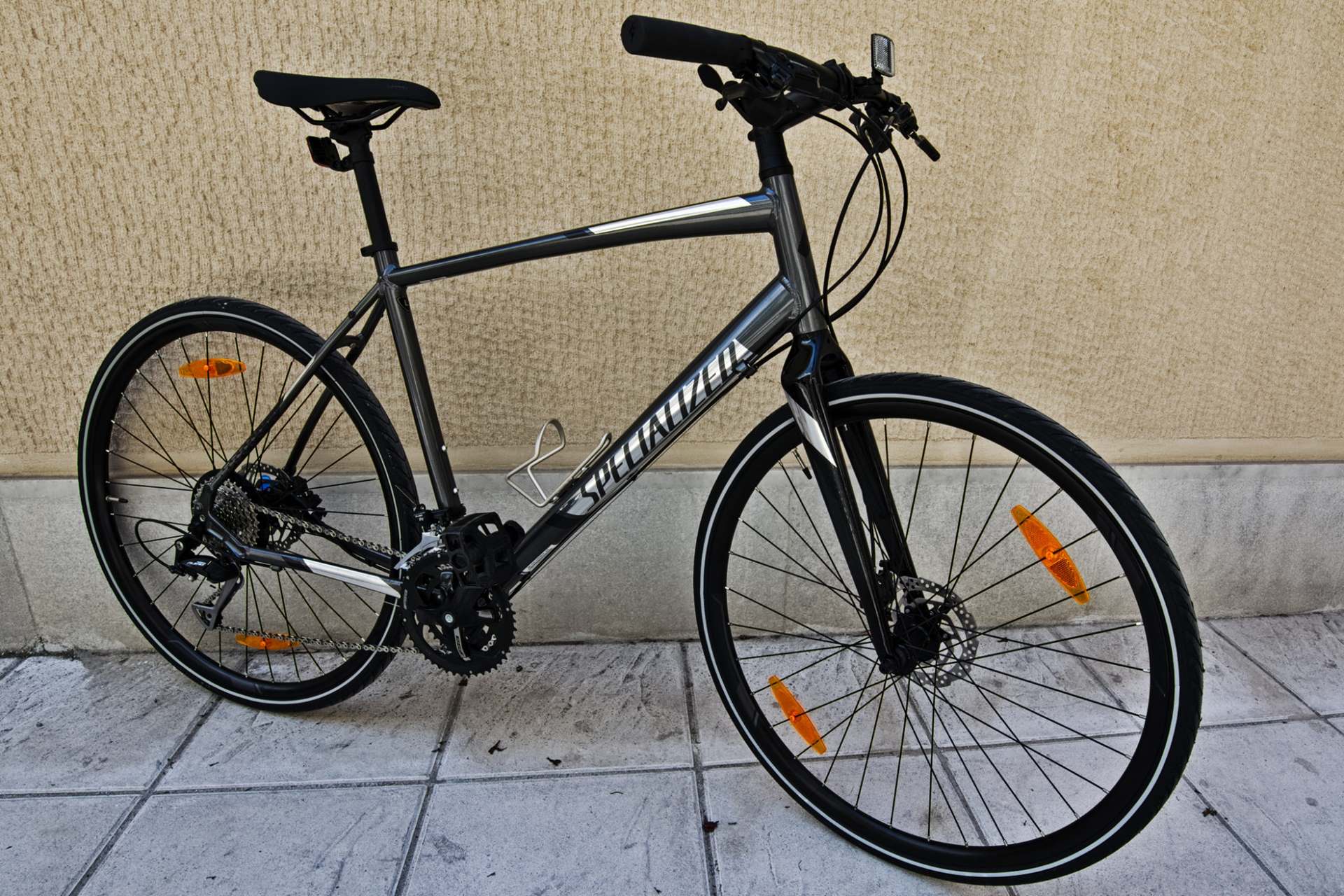 Bike Rentals in Athens - Alloy Carbon Fitness Bicycle - Specialized Sirrus 2017